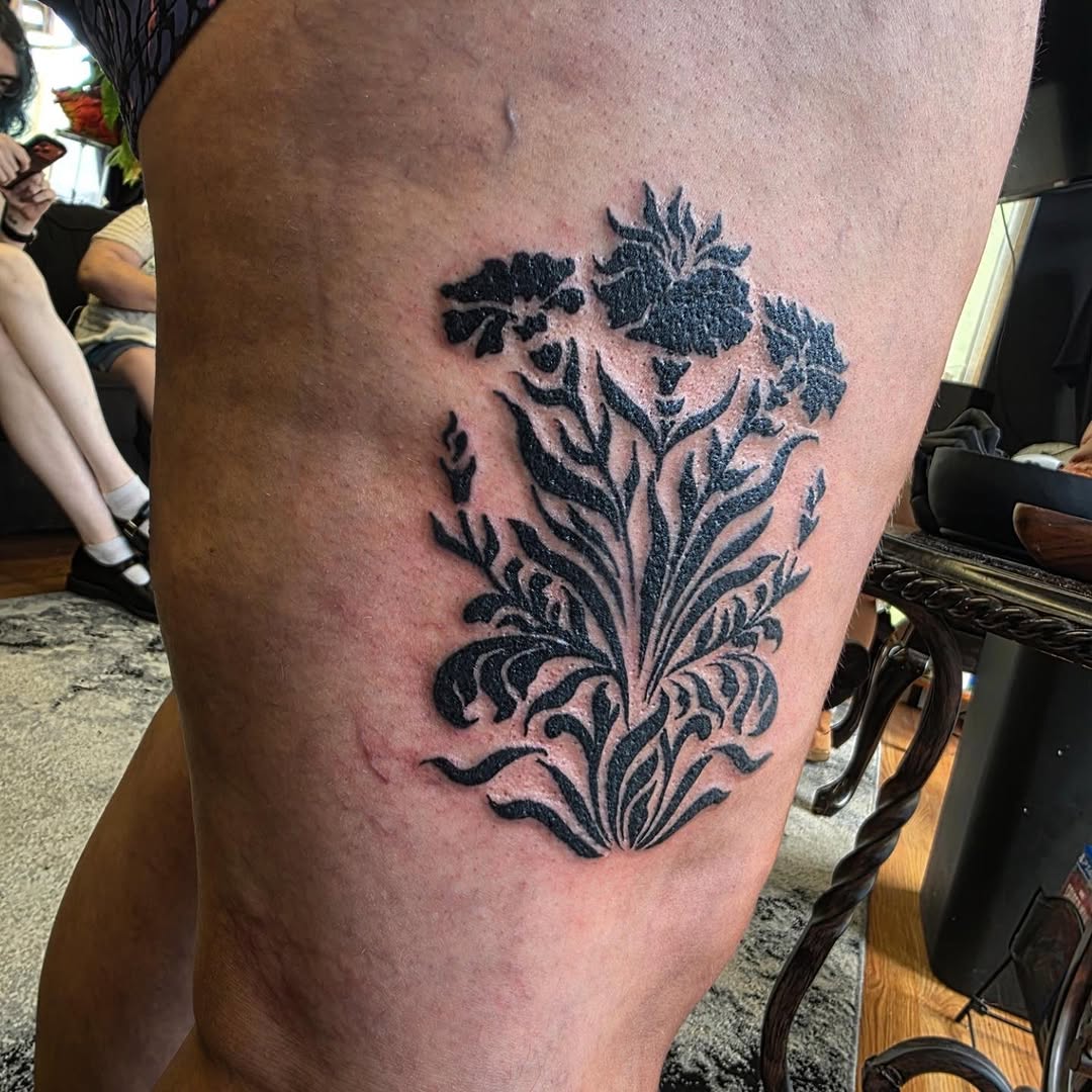 Tattoo by @bblackhoundd — blackwork