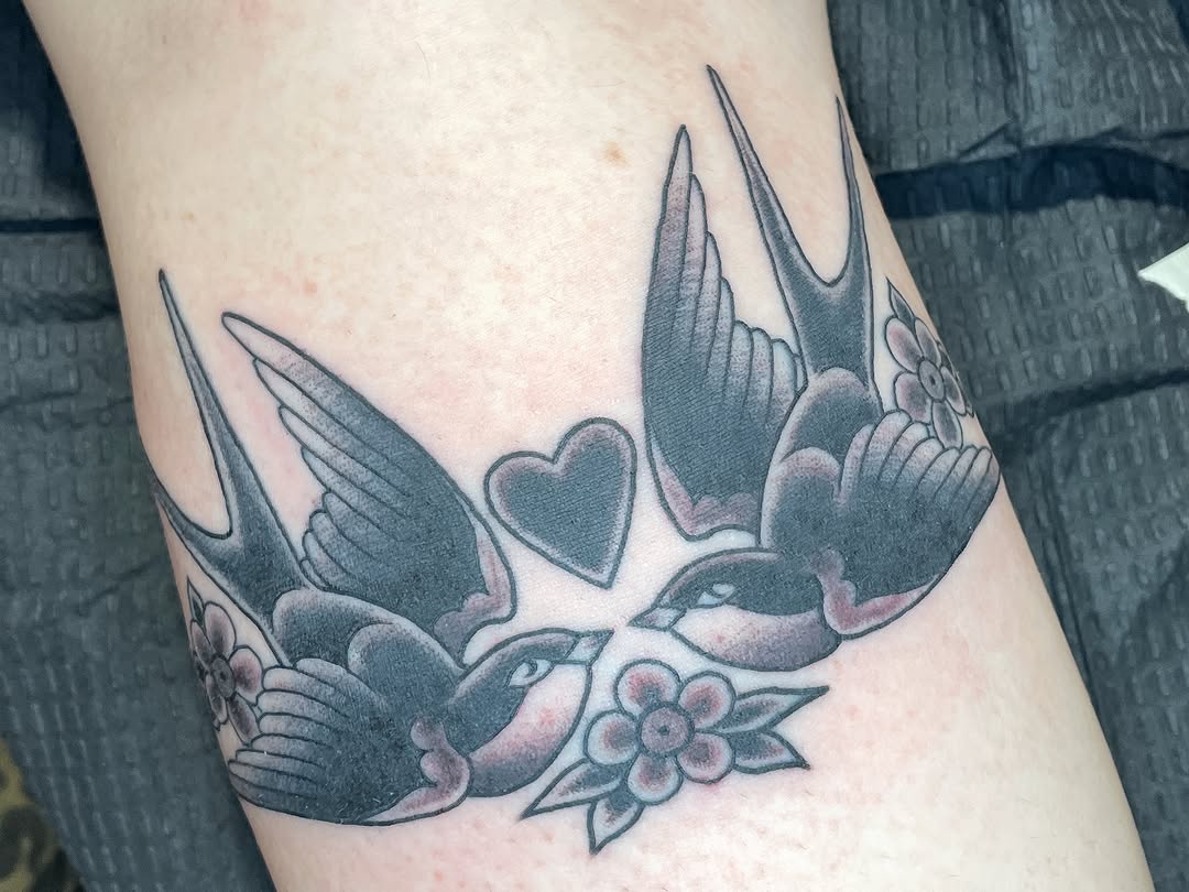 Tattoo by @julietattoos — american_traditional