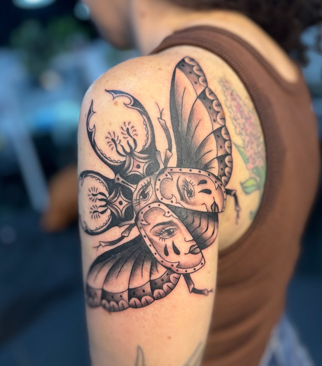 Tattoo by @bellalouisetattoo โ black_and_grey, neo_traditional