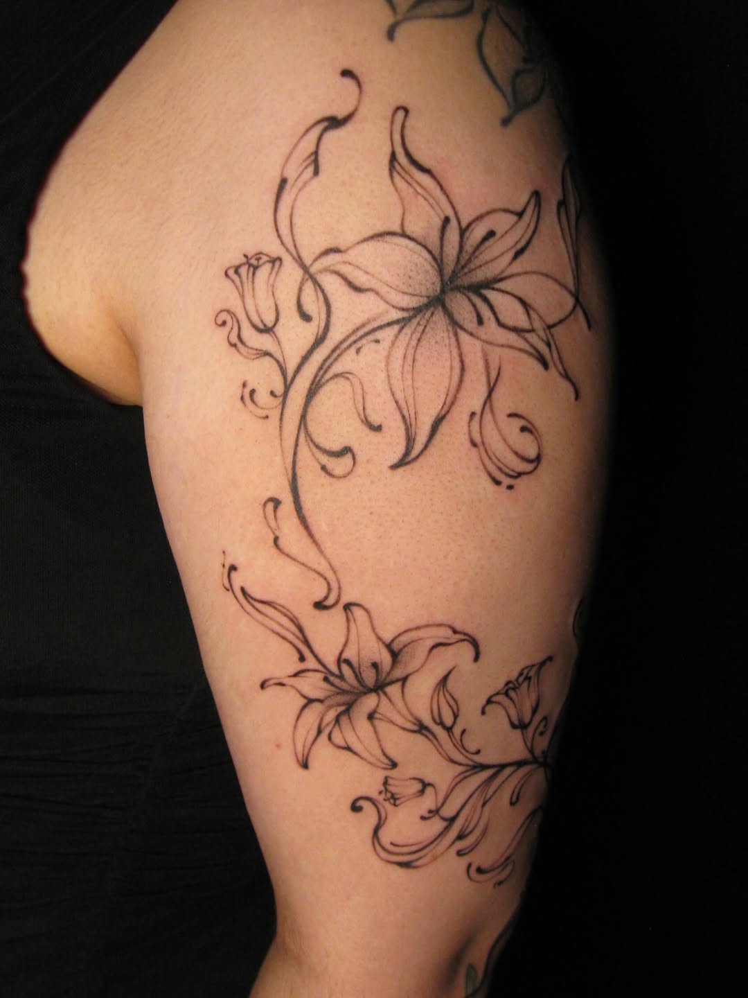 Tattoo by @myjinju.tattoo — fine_line, black_and_grey