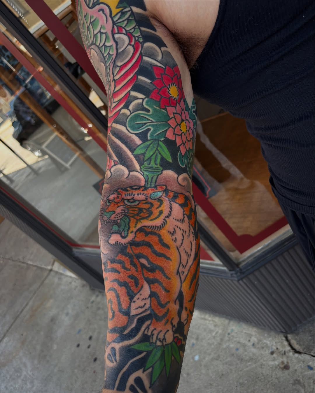 Tattoo by @jeffslacktattoo โ japanese_irezumi, realism