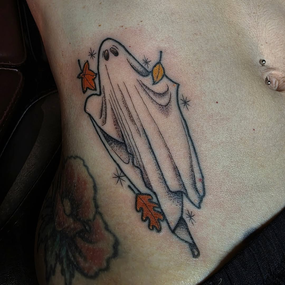 Tattoo by @victoriahtattoos — fine_line, dotwork