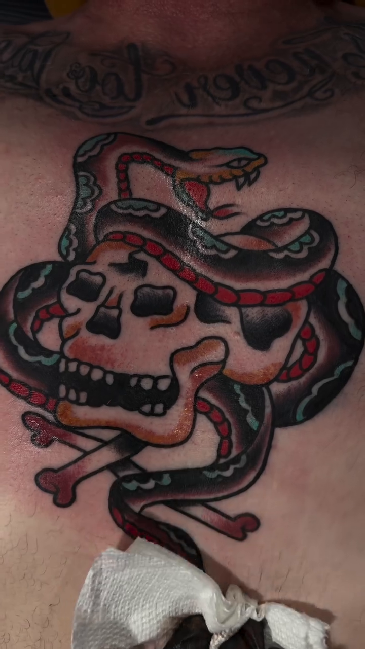 Tattoo by @tatsbydonlee — american_traditional
