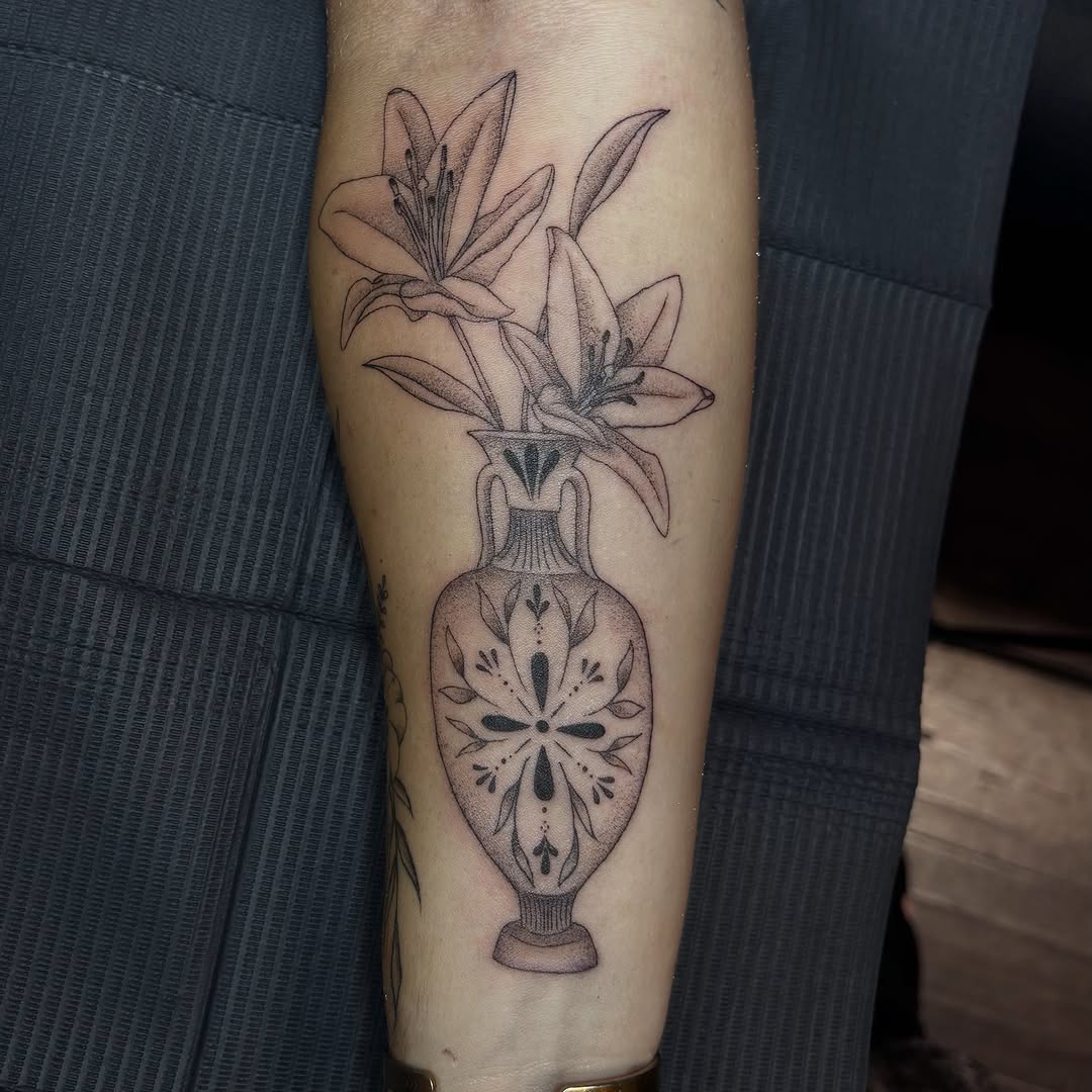 Tattoo by @tattoosbysamira — dotwork, black_and_grey