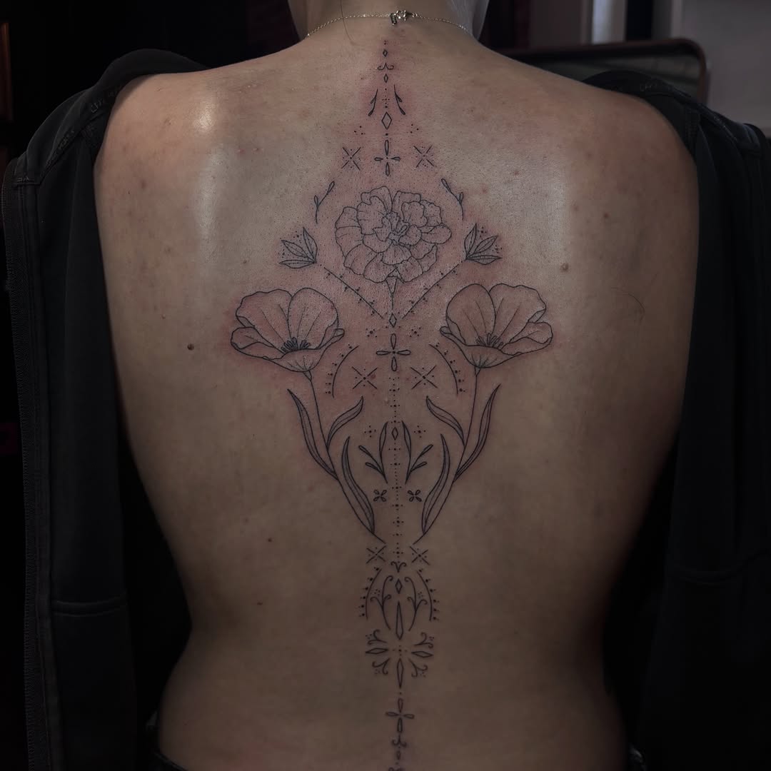 Tattoo by @tattoosbysamira — fine_line, ornamental