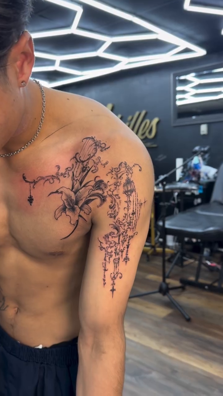 Tattoo by @sarai.inks — fine_line, ornamental