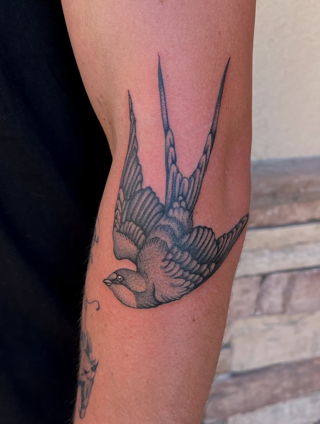 Tattoo by @derosario__ — black_and_grey, realism