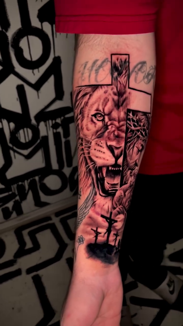 Tattoo by @chucky.tattooz โ realism, black_and_grey