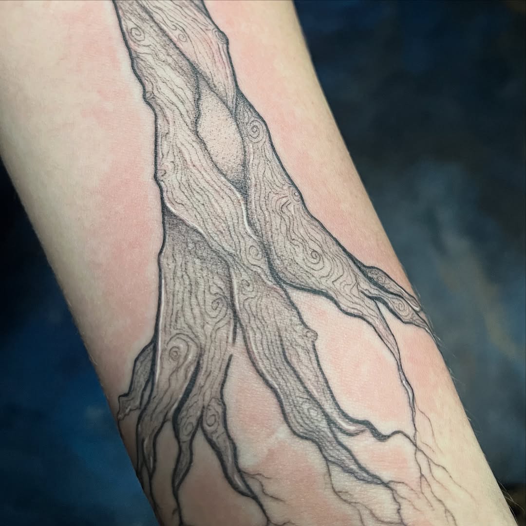 Tattoo by @sidryantattoo โ black_and_grey, illustrative