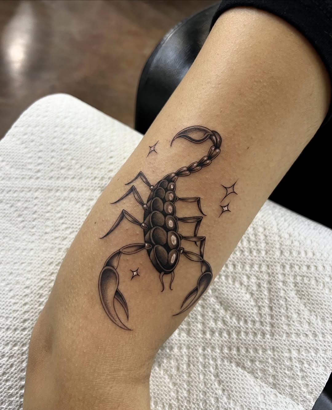 Tattoo by @dvminiquex — black_and_grey, neo_traditional