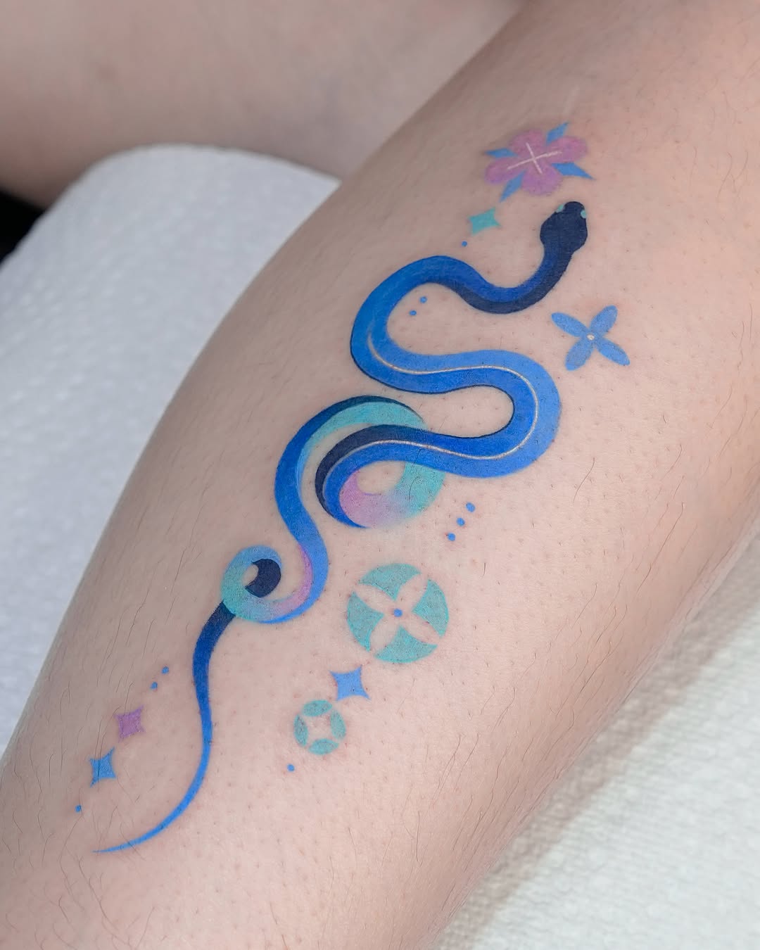 Tattoo by @live_tattooer — fine_line, watercolor
