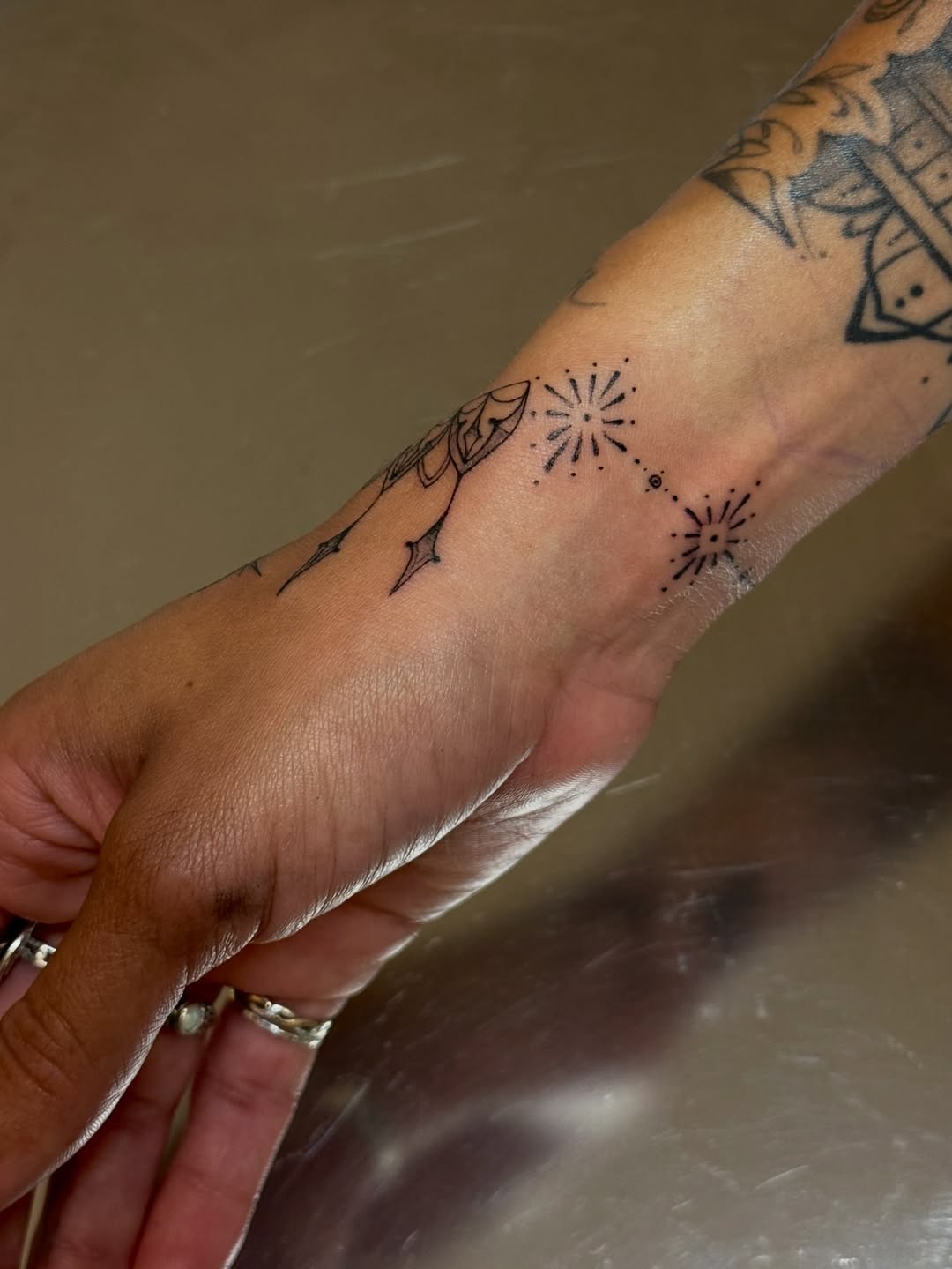 Tattoo by @liannadefleur โ fine_line, dotwork