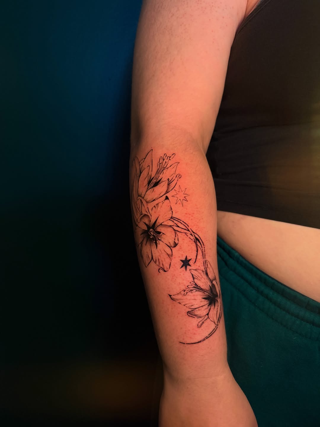 Tattoo by @juniperinkk — fine_line, black_and_grey