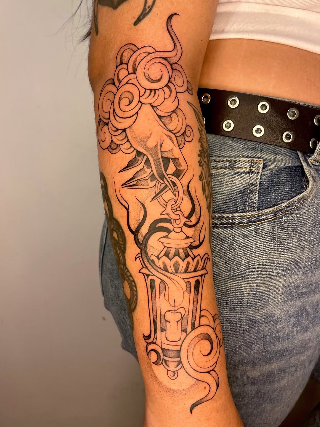 Tattoo by @carlavtattoos — black_and_grey, ornamental