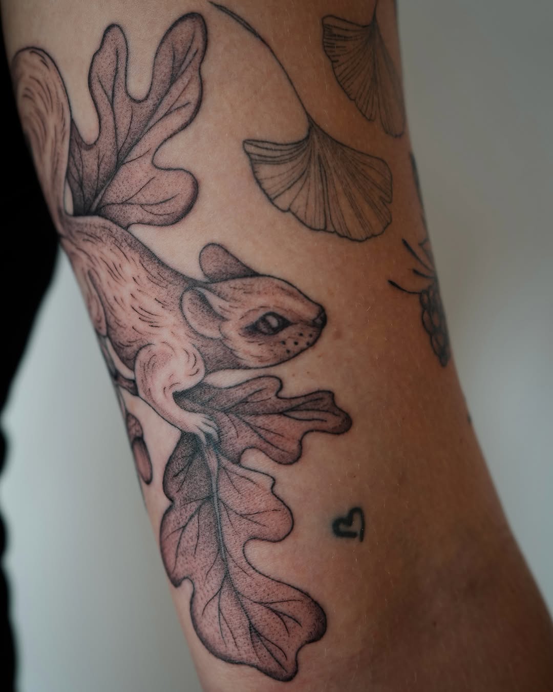 Tattoo by @mikaylasuetattoo — dotwork, fine_line
