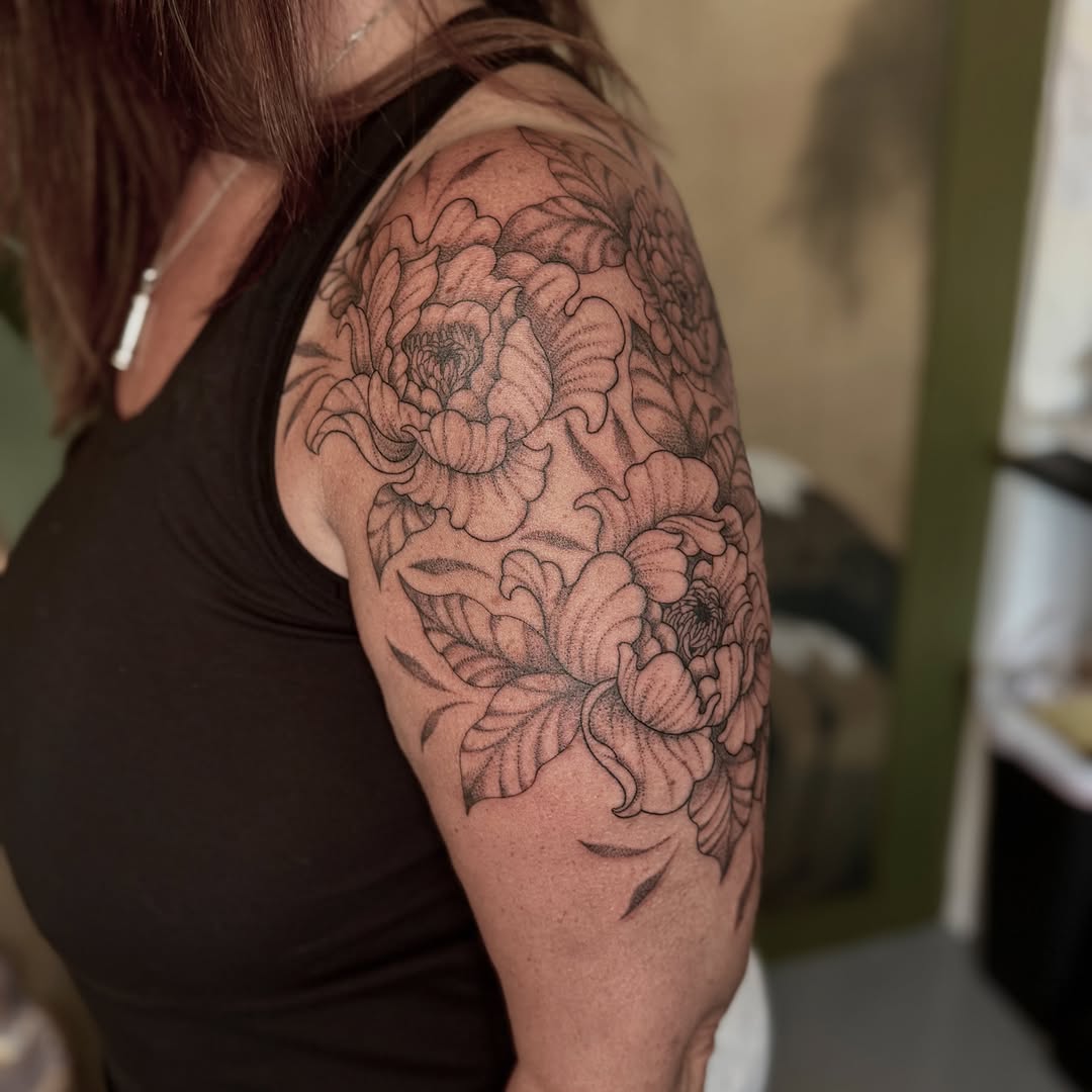 Tattoo by @sol.moss.tattoo — black_and_grey, dotwork