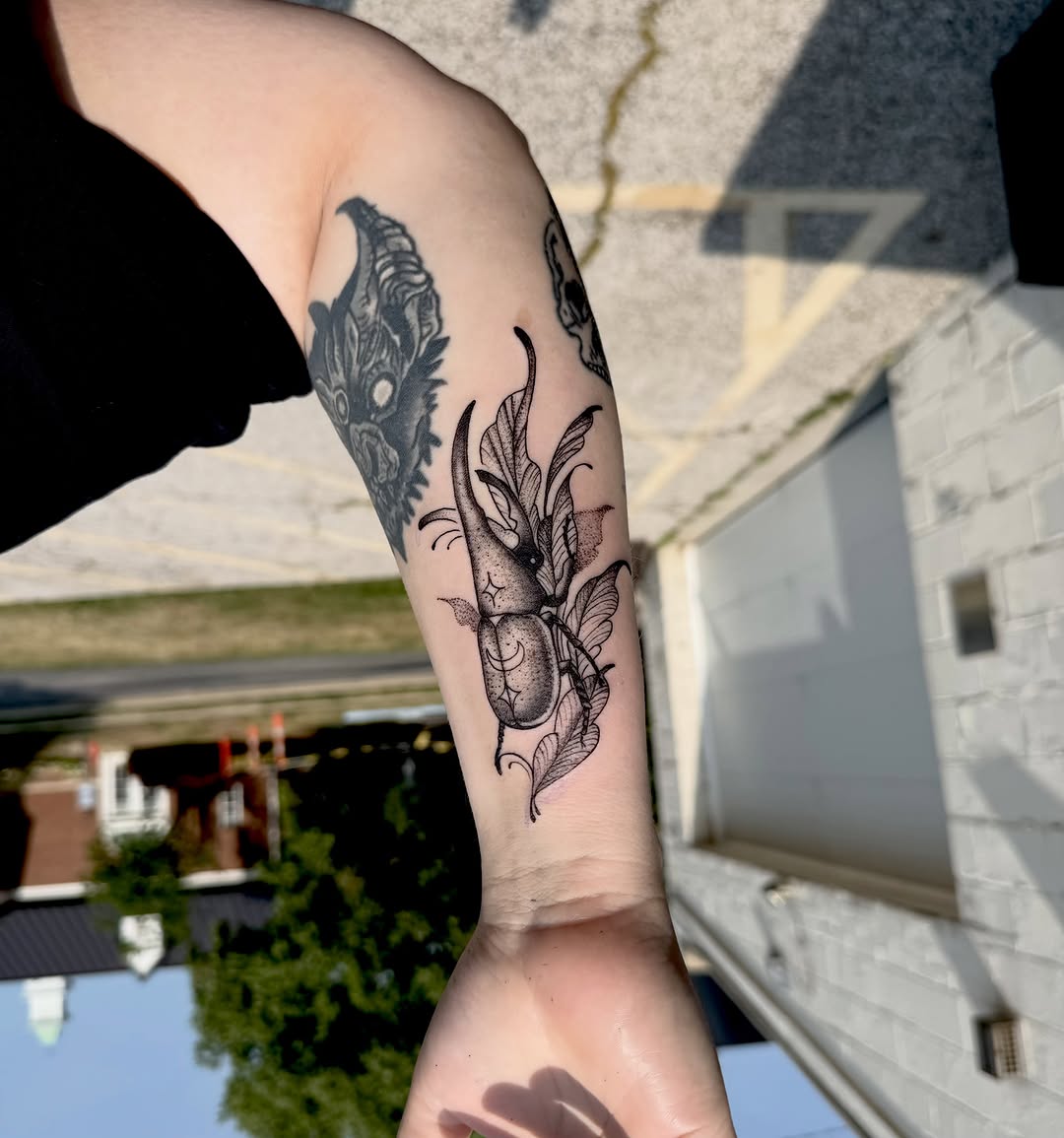 Tattoo by @maxwell.tattoos β dotwork, black_and_grey