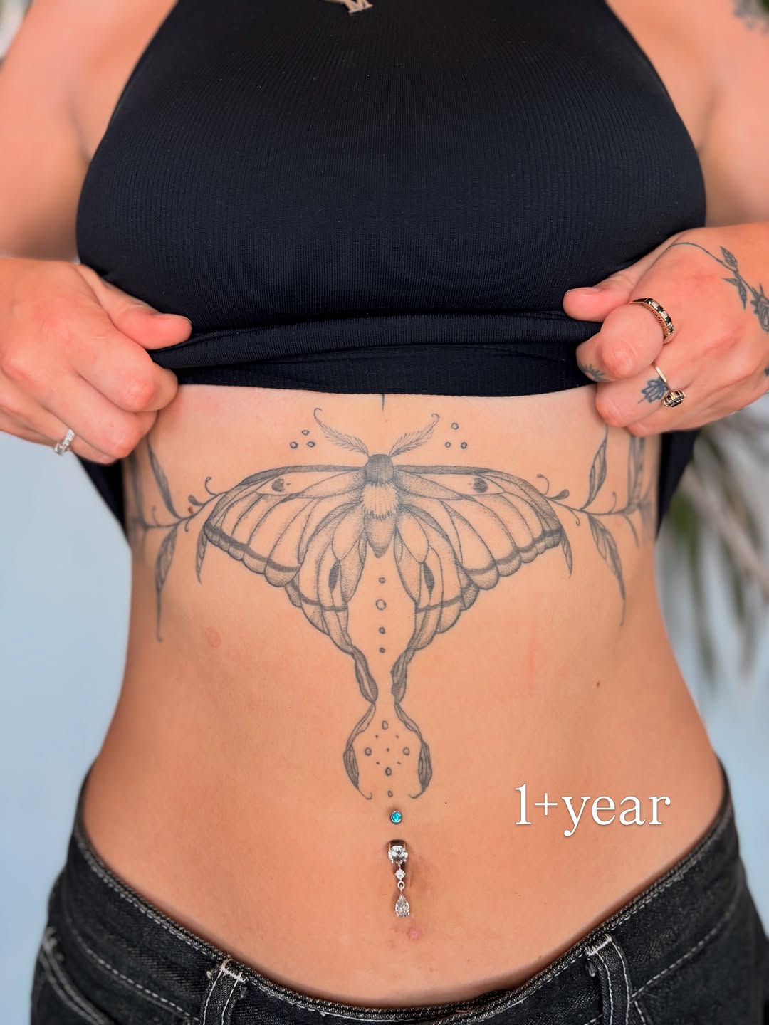 Tattoo by @raini.xo.tattoo β fine_line, dotwork