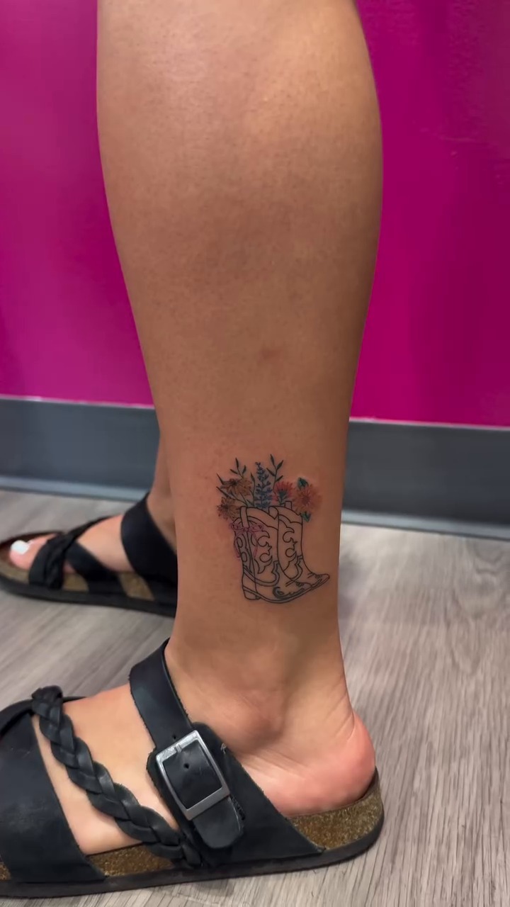Tattoo by @pinkhousetattoo — fine_line, black_and_grey