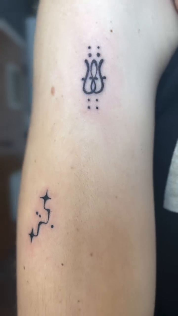 Tattoo by @wisp.spit — fine_line