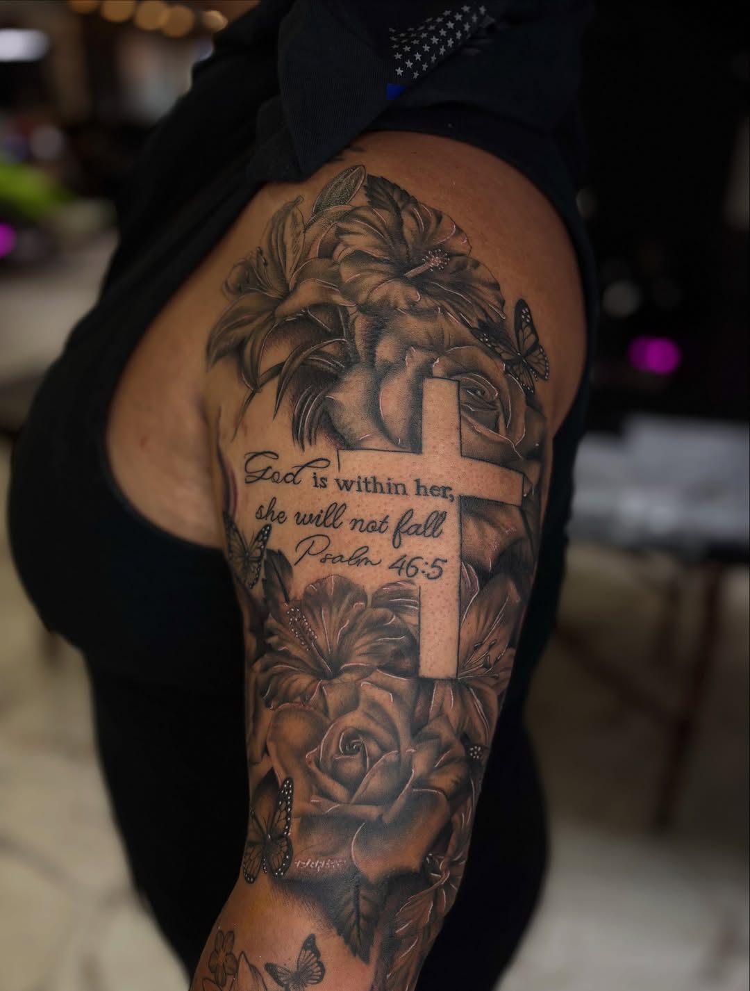Tattoo by @venuss.inks — realism, lettering_script