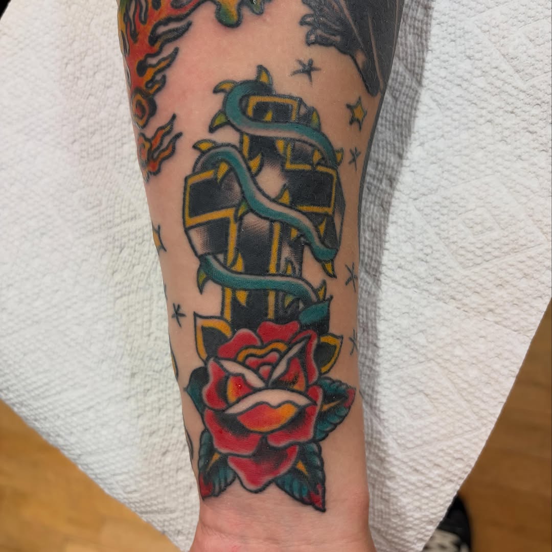 Tattoo by @eriktulgetsketattoo — american_traditional