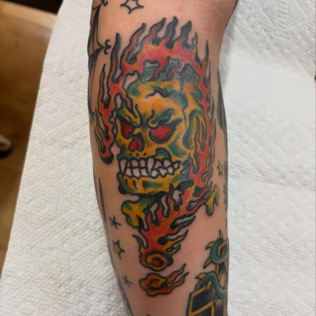 Tattoo by @eriktulgetsketattoo — american_traditional