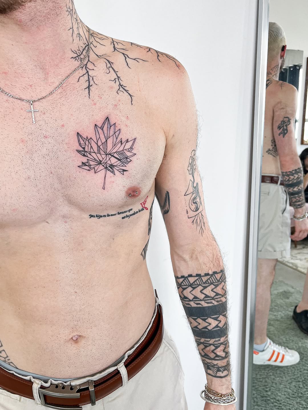 Tattoo by @darish.tattoo — geometric, fine_line