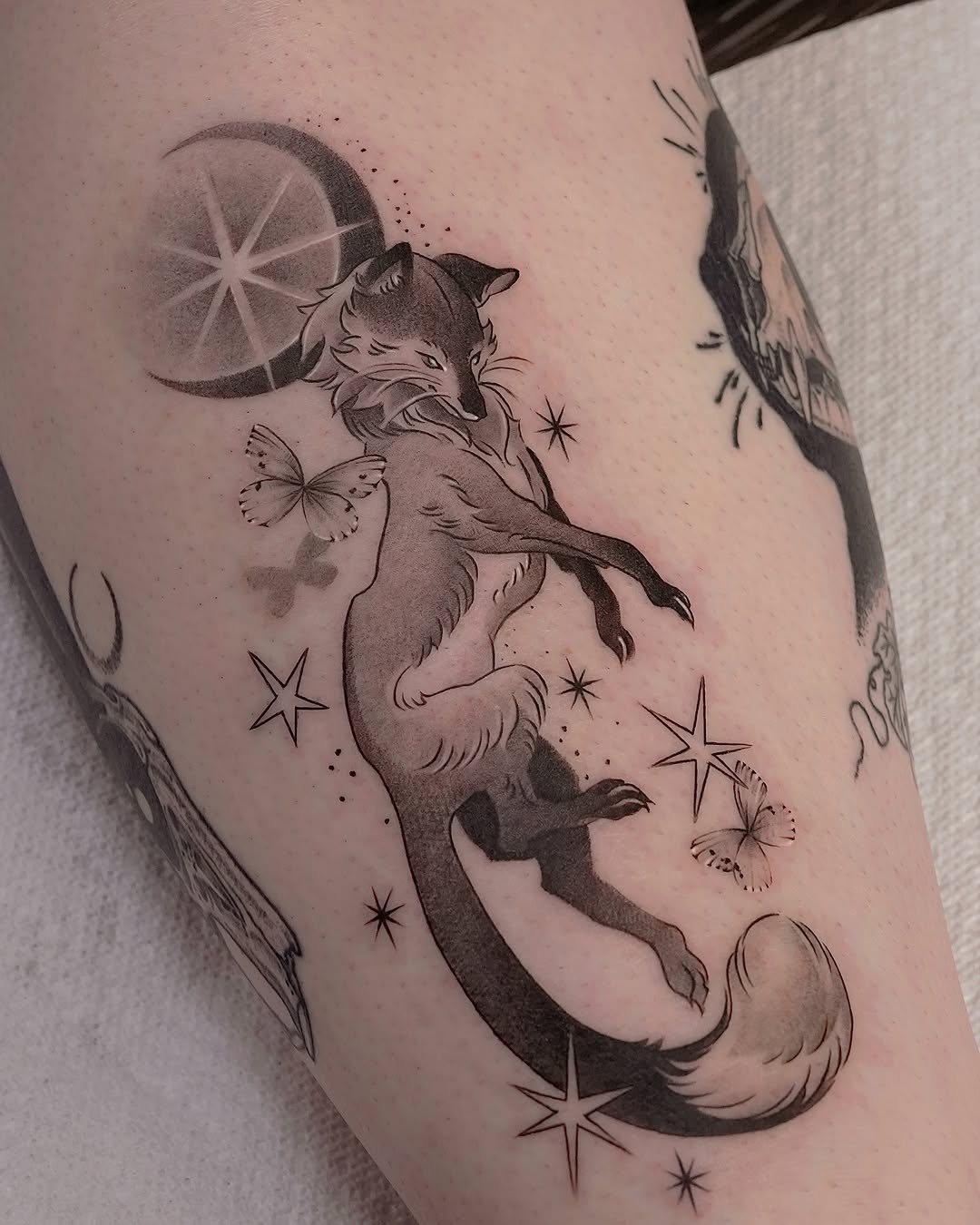 Tattoo by @live_tattooer — black_and_grey, illustrative