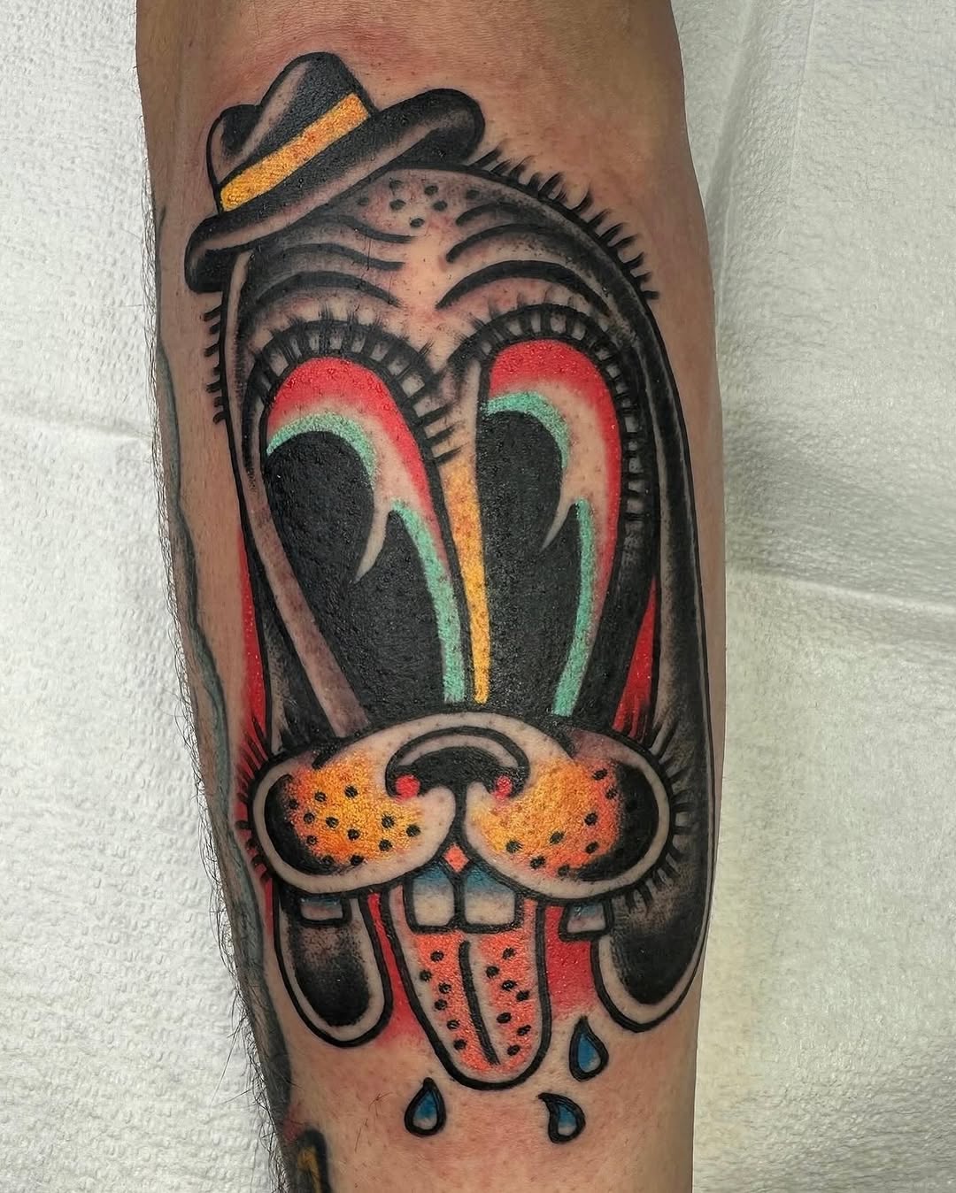 Tattoo by @daviddevaney_ — american_traditional, new_school