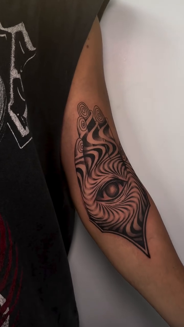 Tattoo by @tattoosbytessa_ — geometric, blackwork