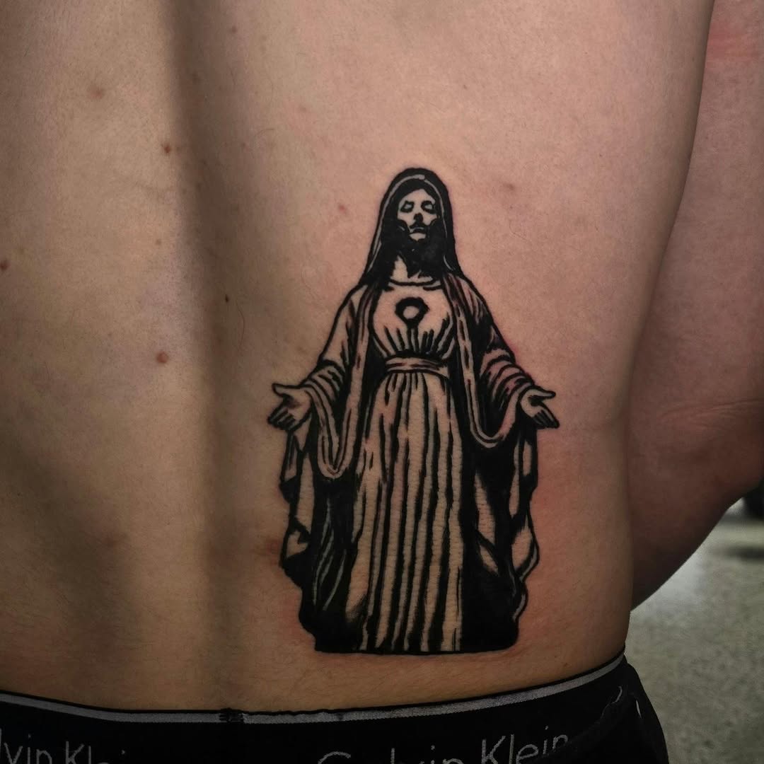 Tattoo by @bugpin7rl โ blackwork