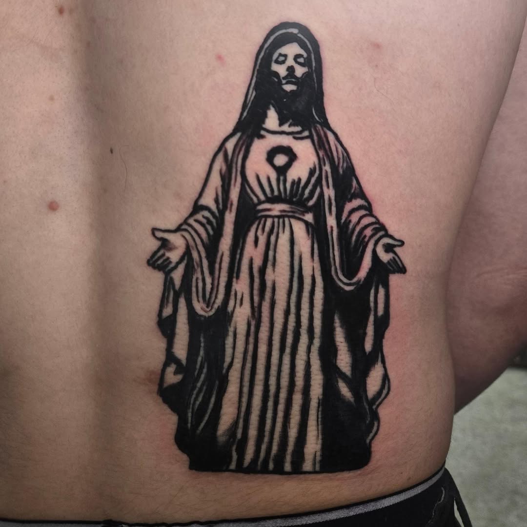 Tattoo by @bugpin7rl โ blackwork