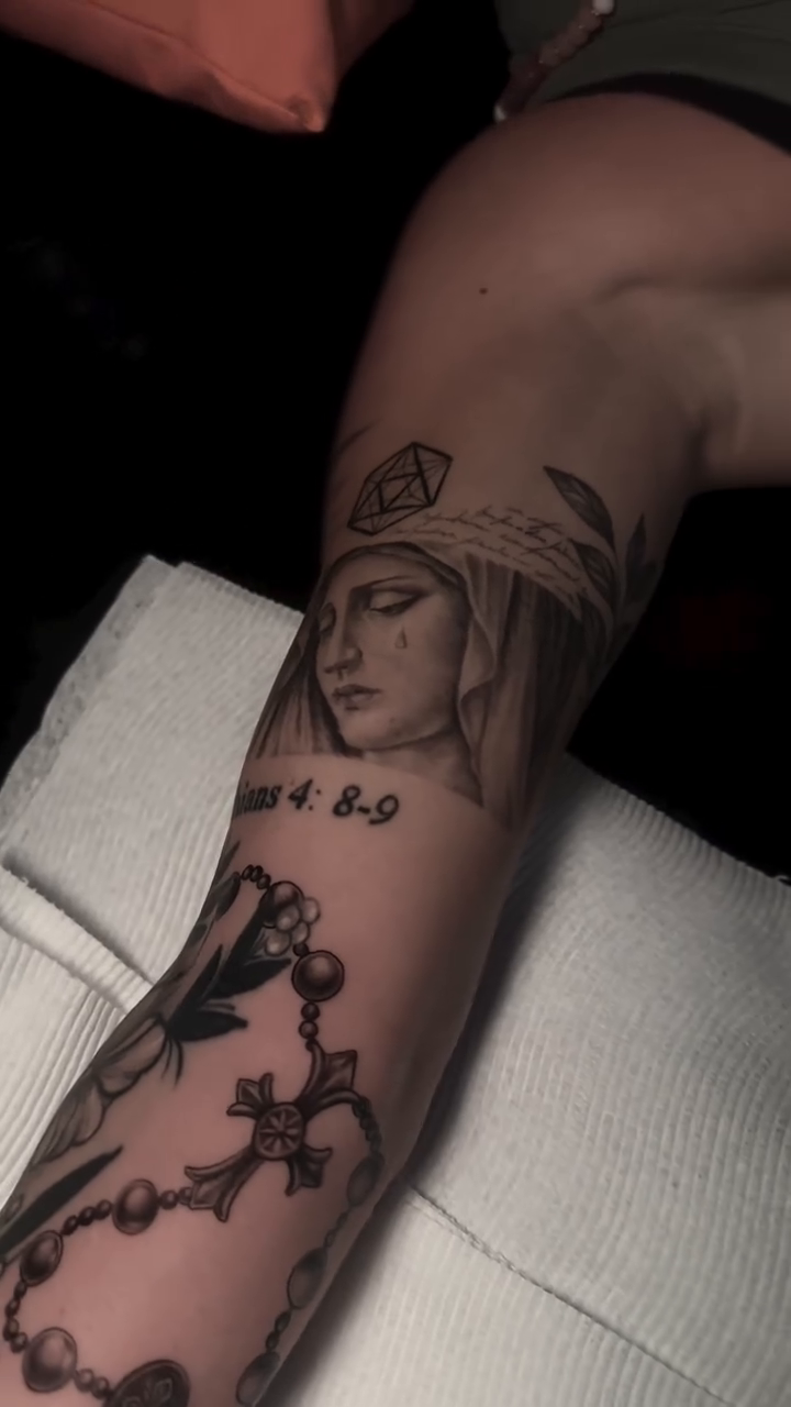 Tattoo by @dd.tatu — black_and_grey, realism