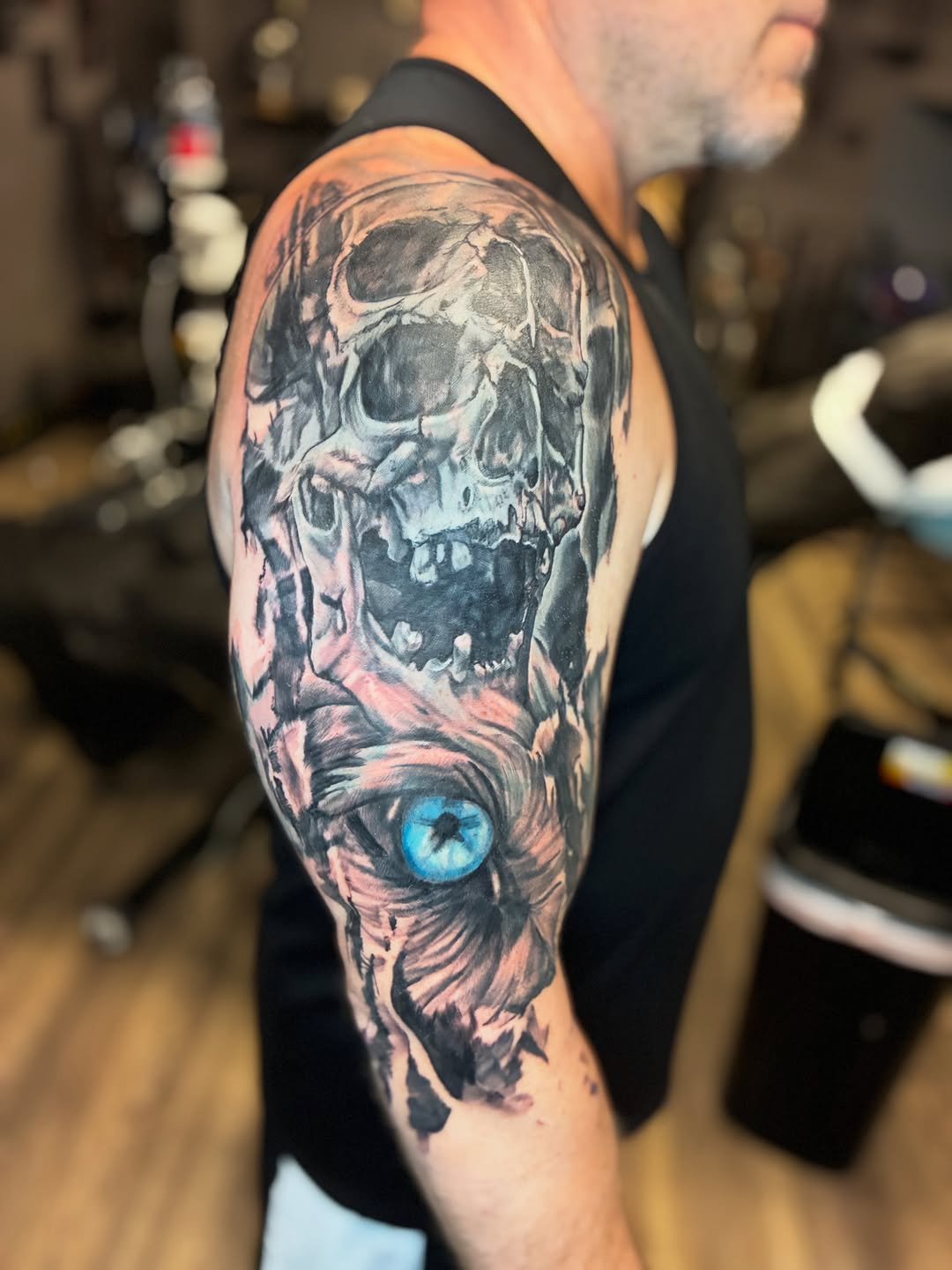 Tattoo by @kilinkstr14 — realism, black_and_grey