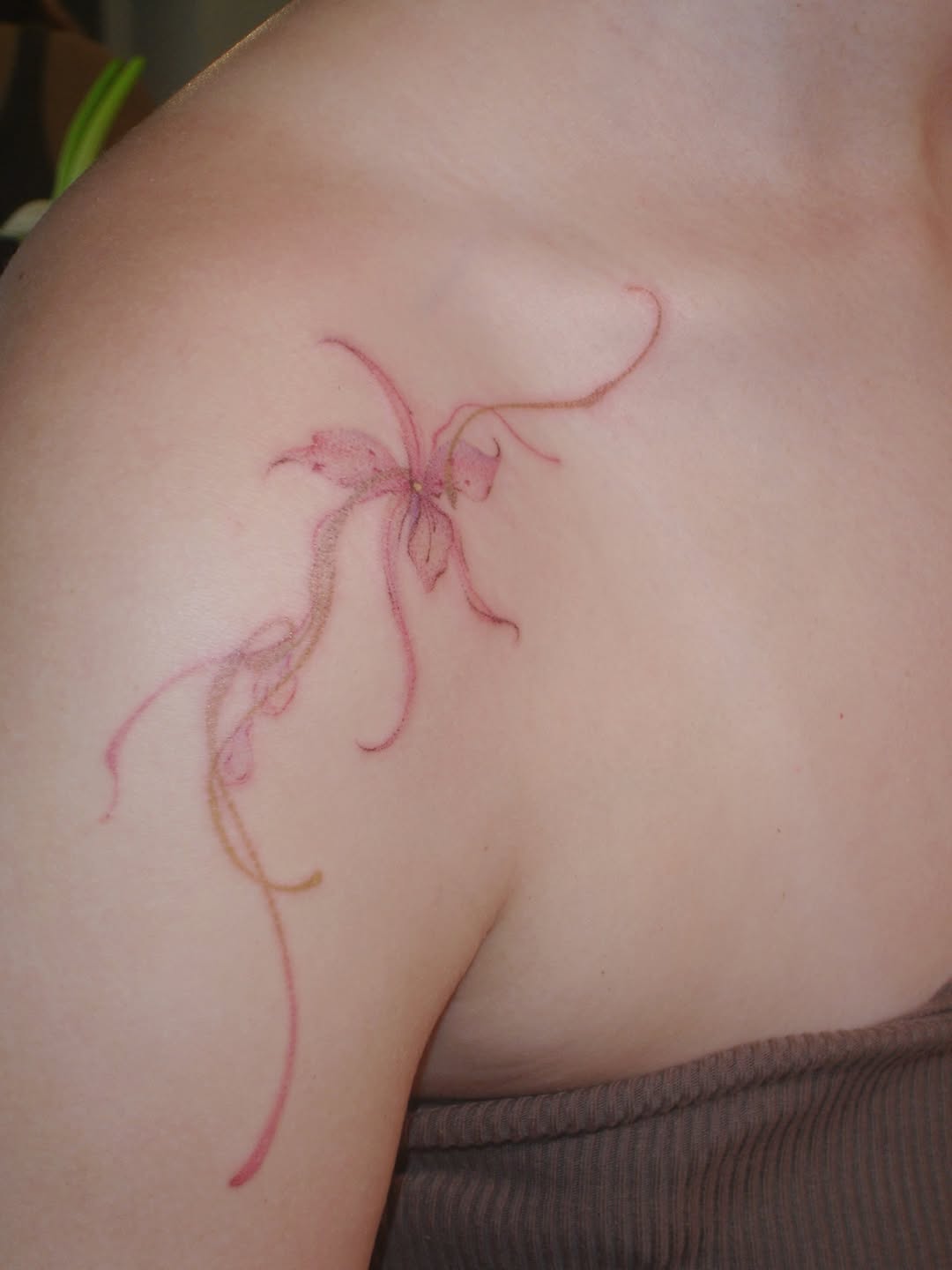 Tattoo by @___drea.dorm — fine_line, minimalist