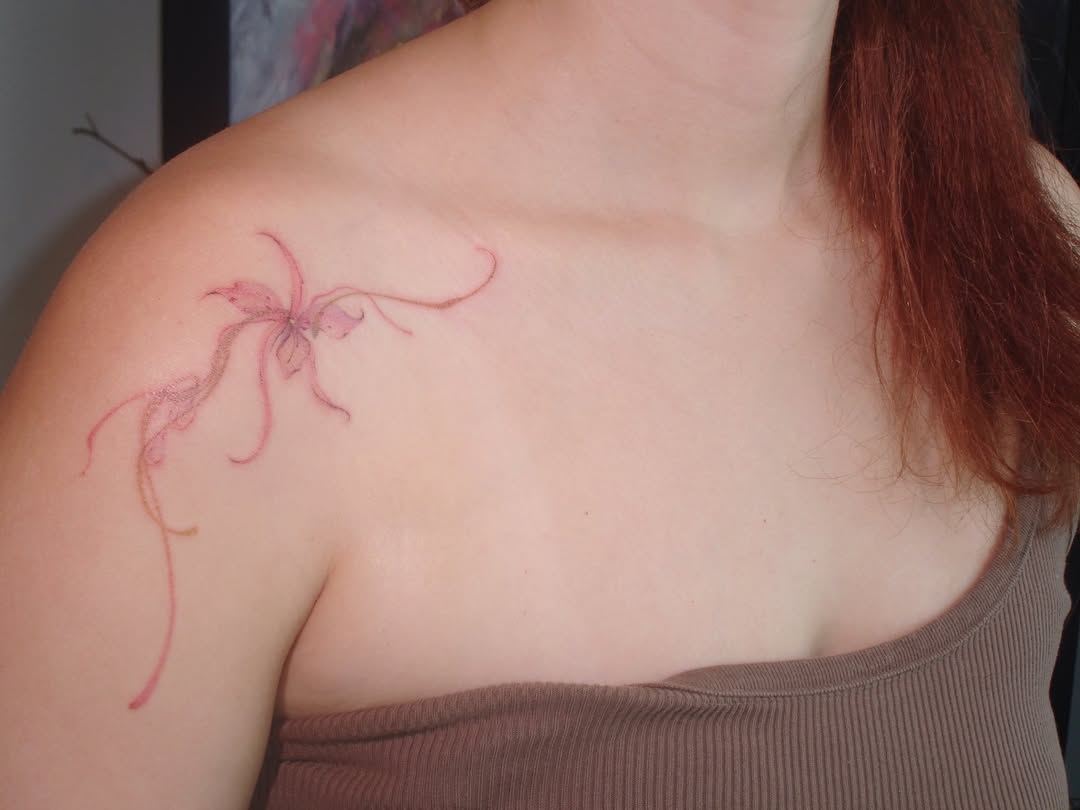 Tattoo by @___drea.dorm — fine_line, watercolor