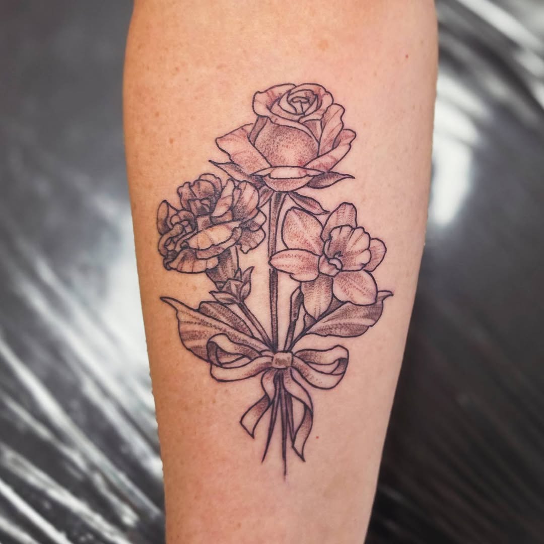 Tattoo by @colleen_does_tattoos — black_and_grey, fine_line