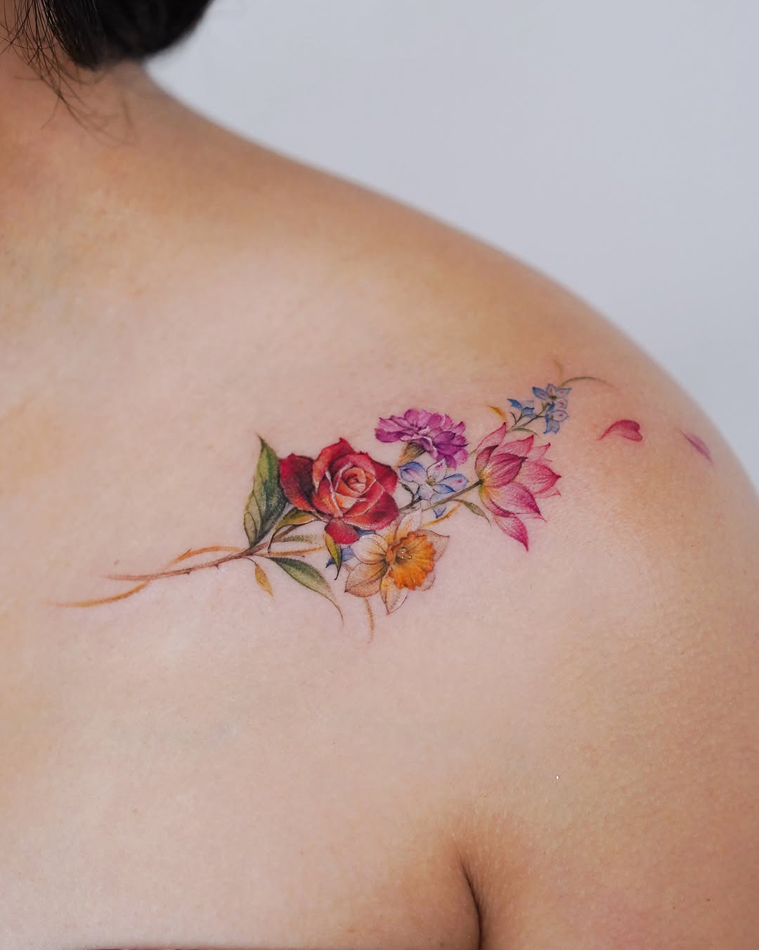 Tattoo by @hye.artt β fine_line, watercolor