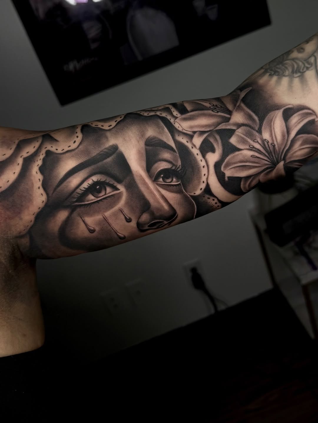 Tattoo by @nanaa.ink — realism, black_and_grey