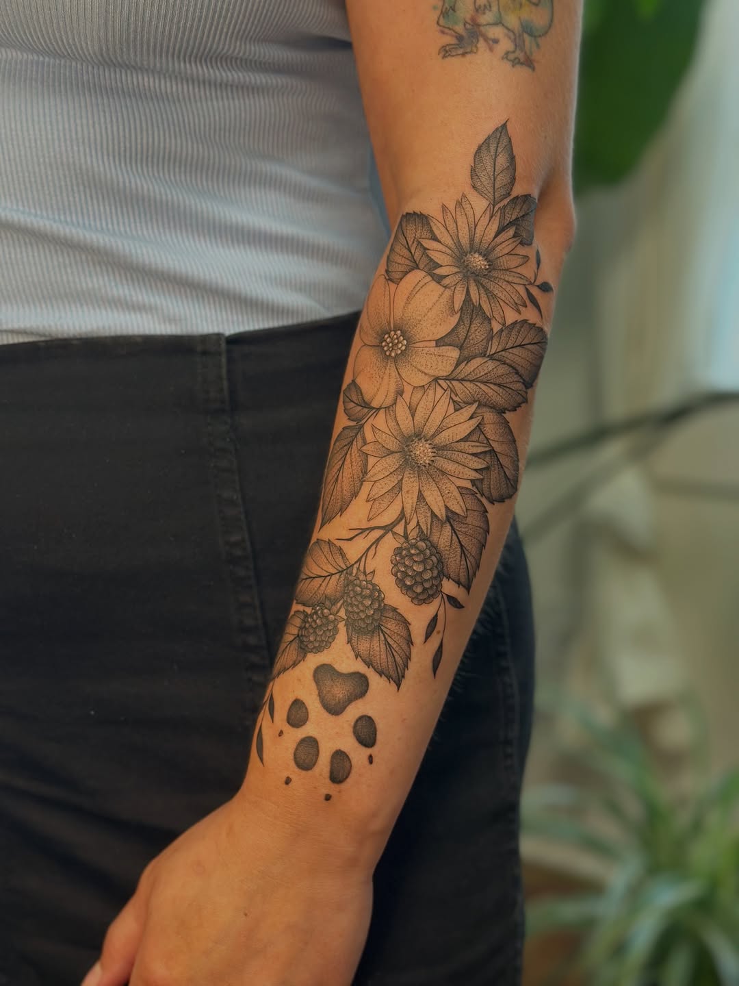 Tattoo by @vreevestattoo — black_and_grey, dotwork