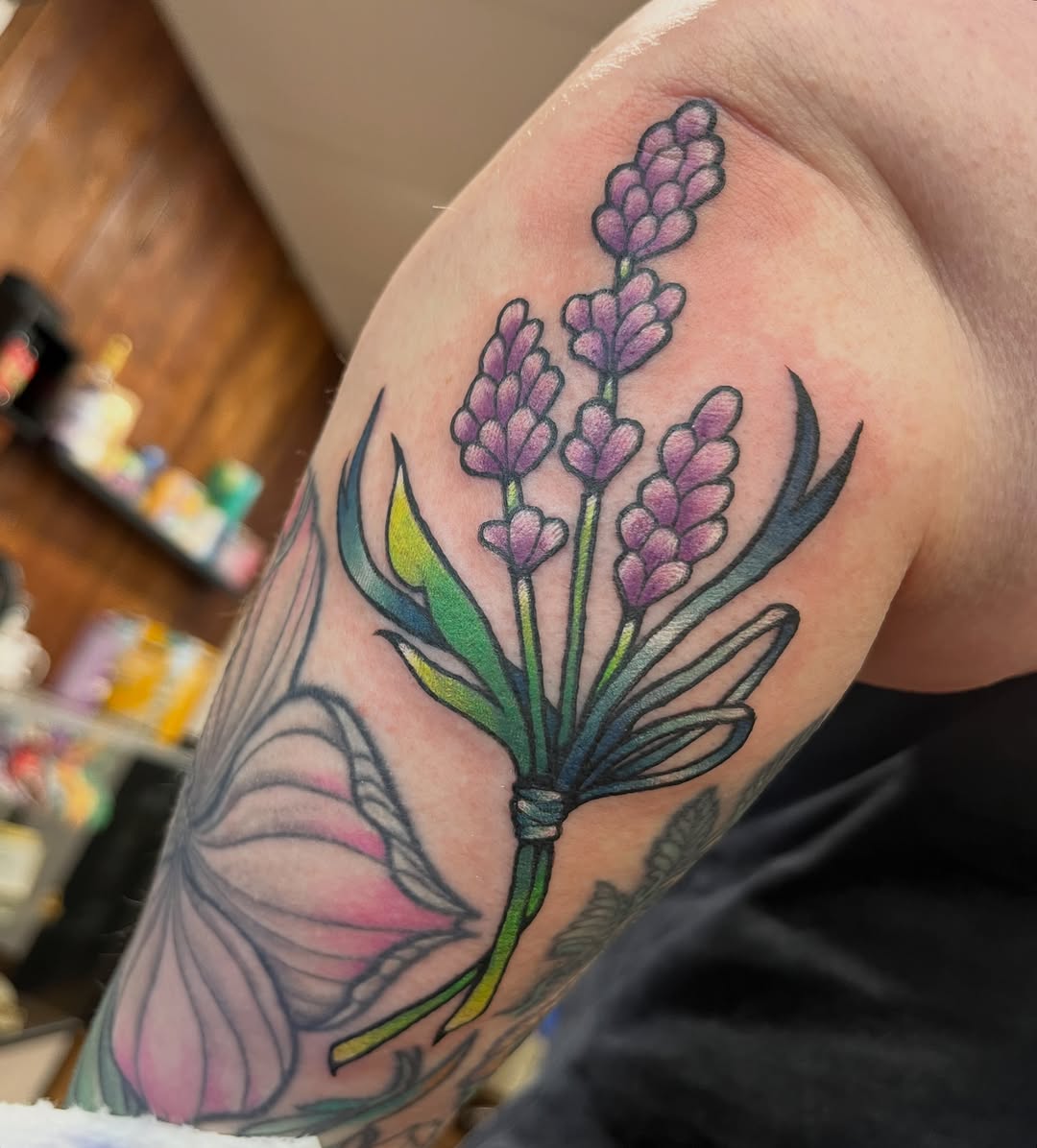 Tattoo by @dum.luck.ink — fine_line, watercolor