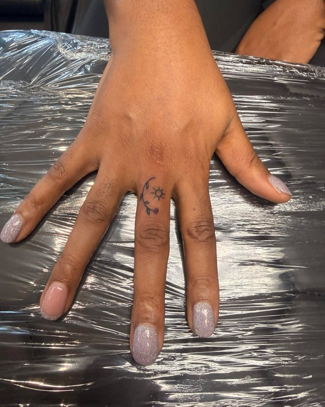 Tattoo by @majestic.ink_ — fine_line, minimalist