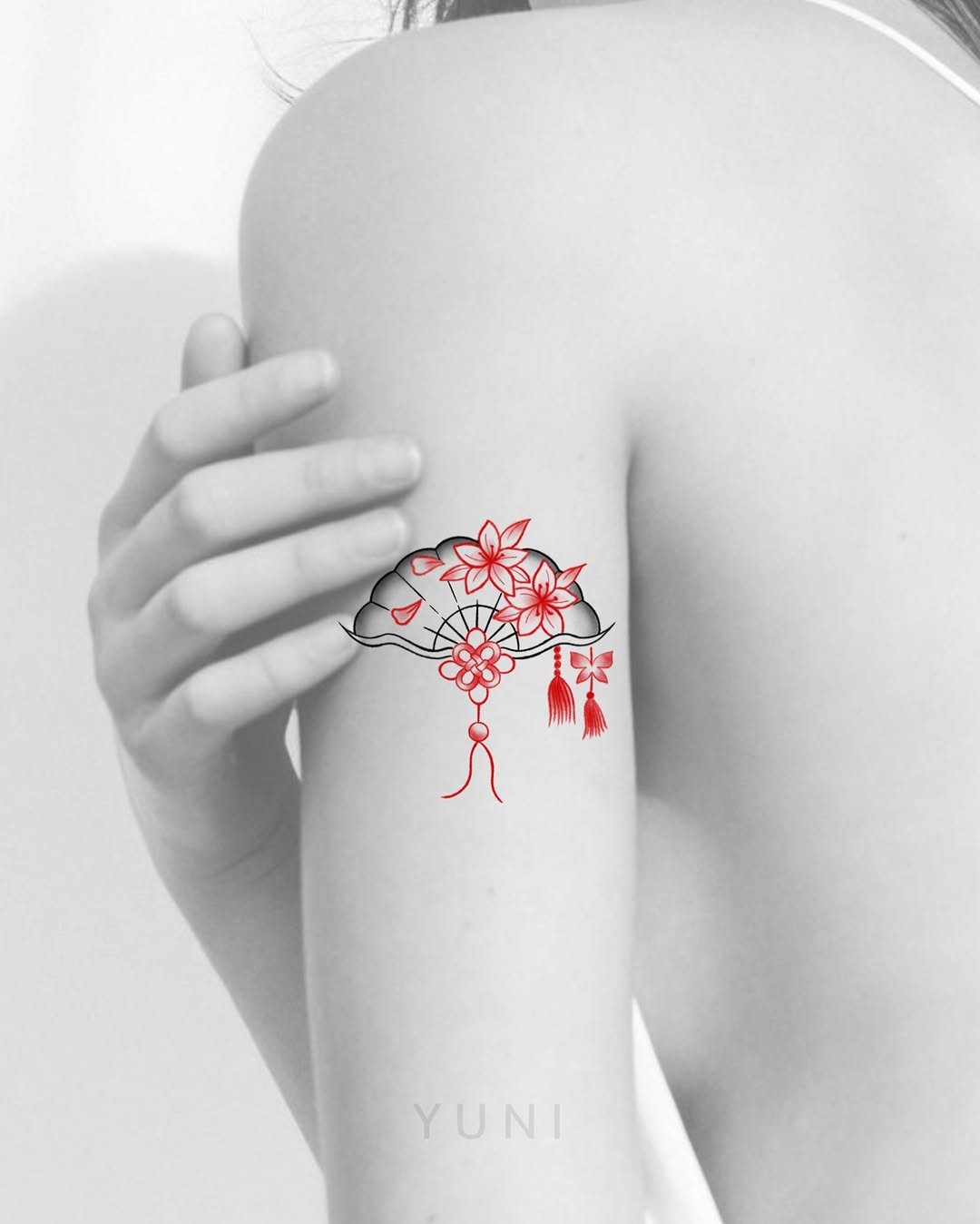 Tattoo by @yuni_tattooer β fine_line, japanese_irezumi