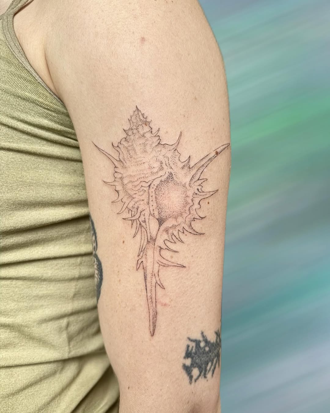Tattoo by @peachykeentat — dotwork, fine_line