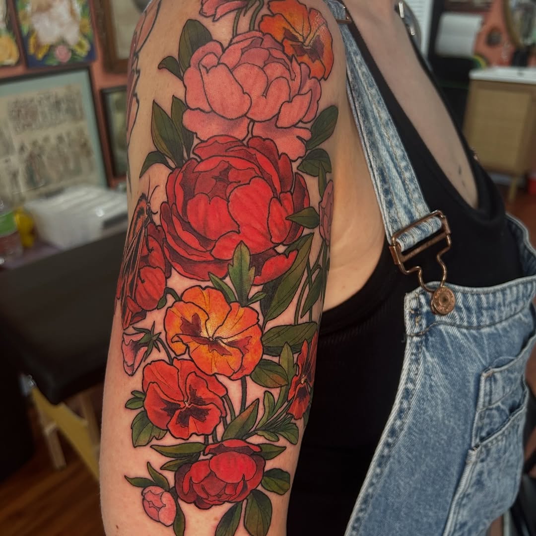 Tattoo by @annasylvantattoos โ neo_traditional, realism