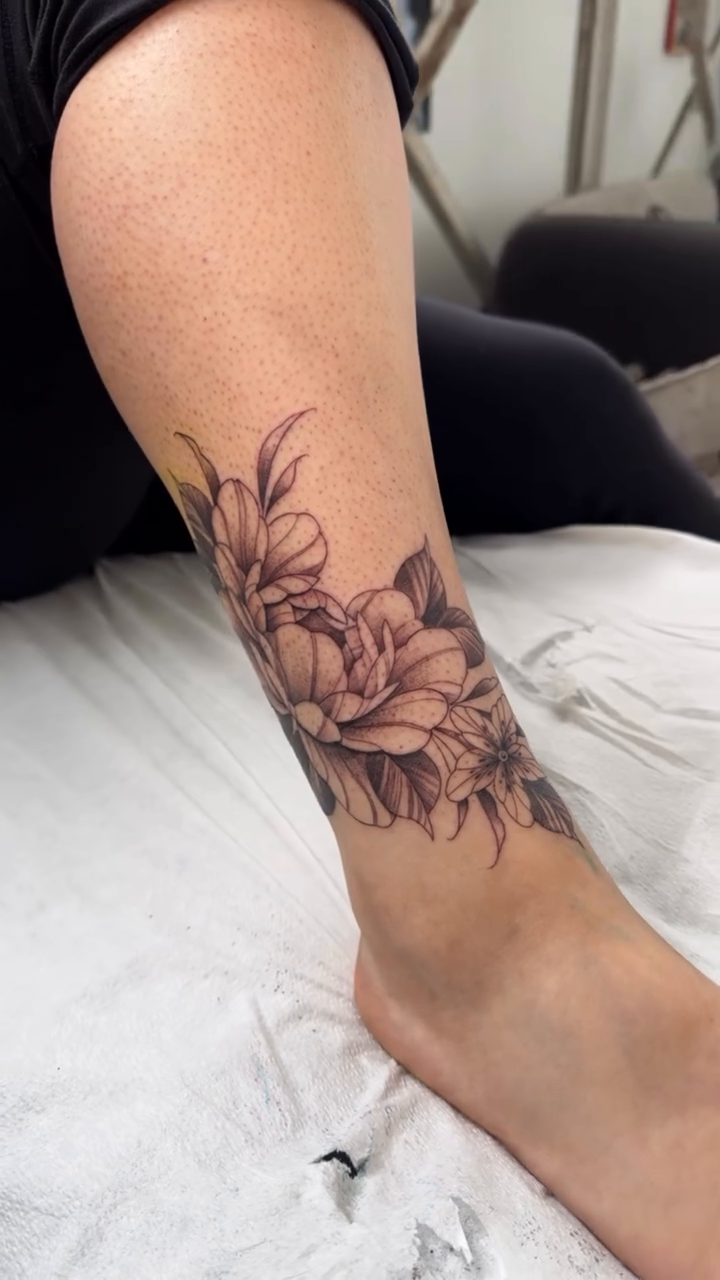 Tattoo by @nudylicioustattoos — fine_line, black_and_grey