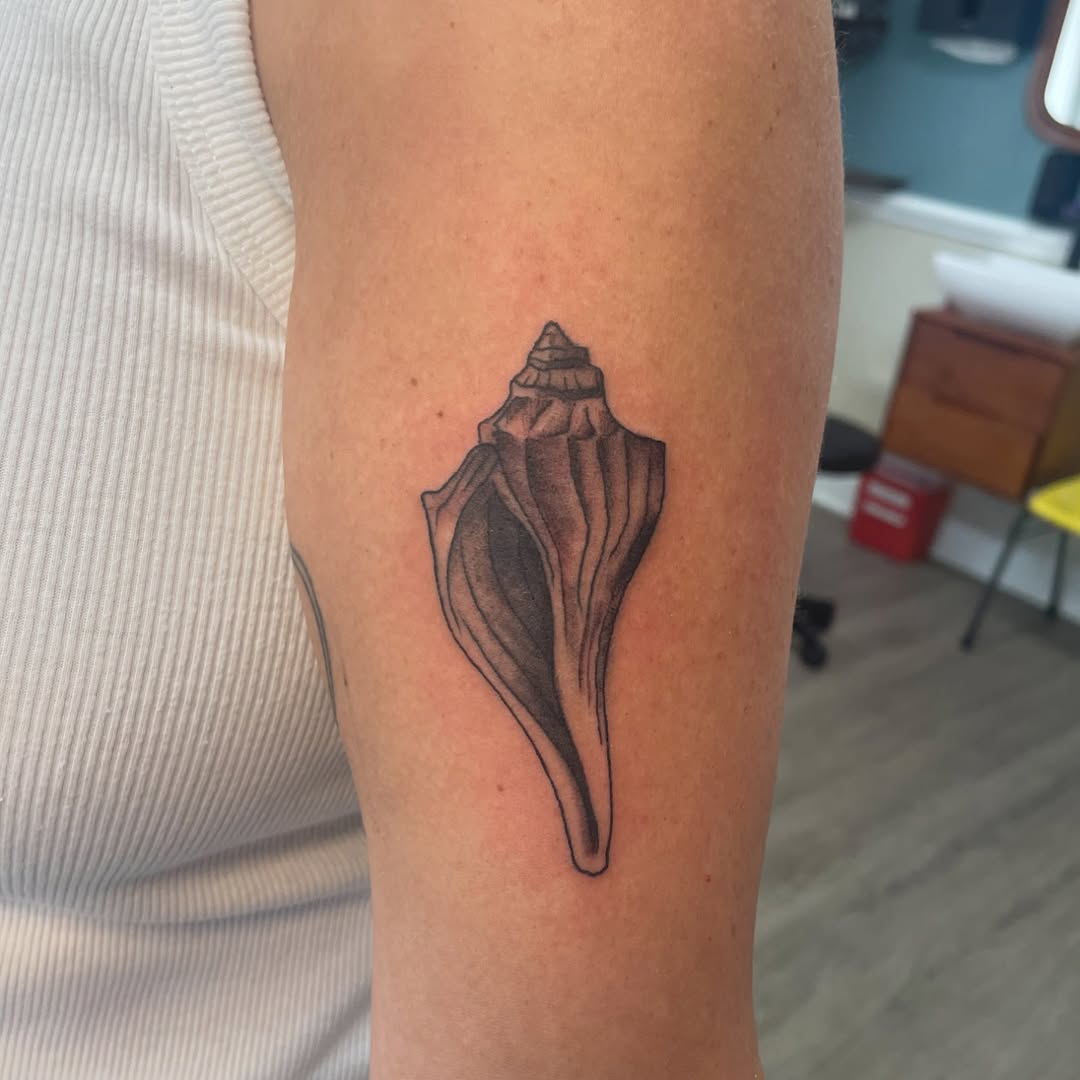 Tattoo by @lyndzee_ — black_and_grey, realism