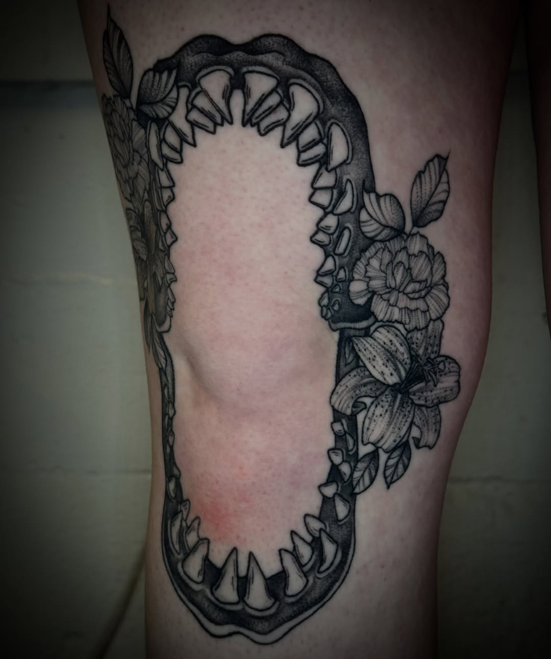 Tattoo by @hannahscustoms — black_and_grey, realism