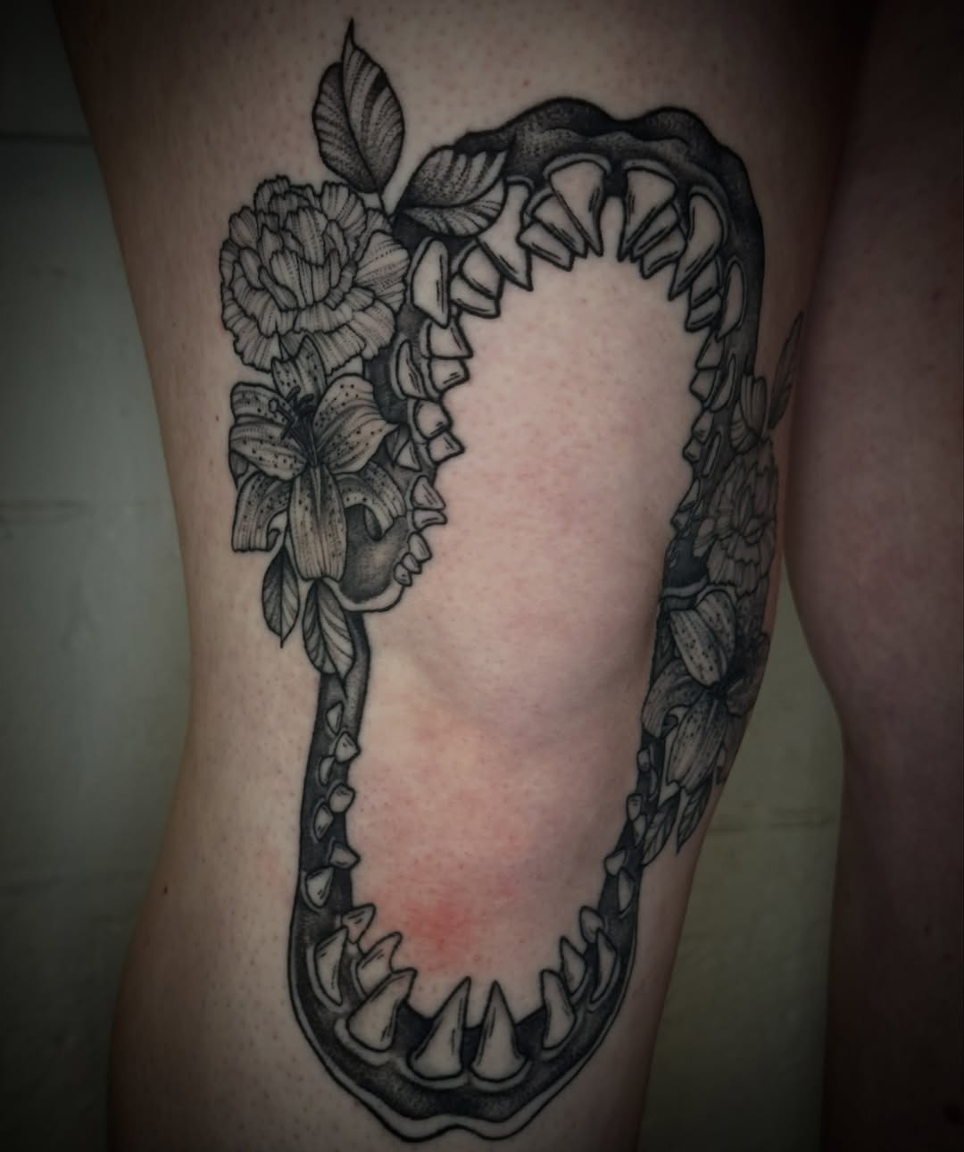 Tattoo by @hannahscustoms — black_and_grey, realism